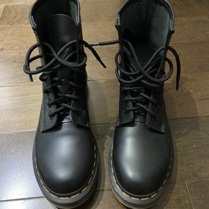 Women’s 1460 Doc Martens Boots - Size 7